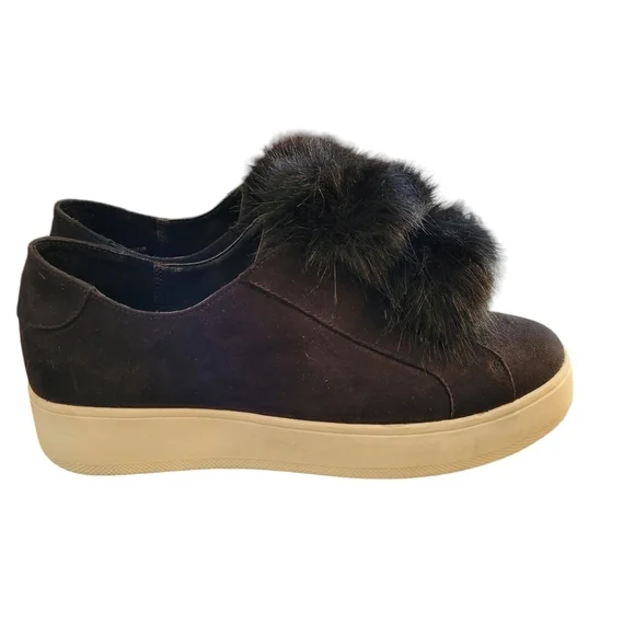 Steve Madden Bryanne pom pom slip-on shoes- 9.5 - Picture 3 of 10